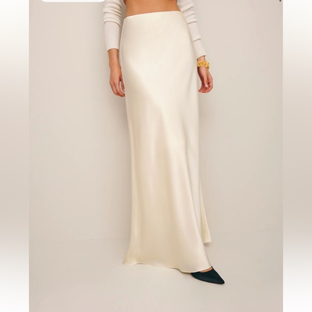 New Reformation Bella Maxi Skirt Petites Fior Di Latte Cream